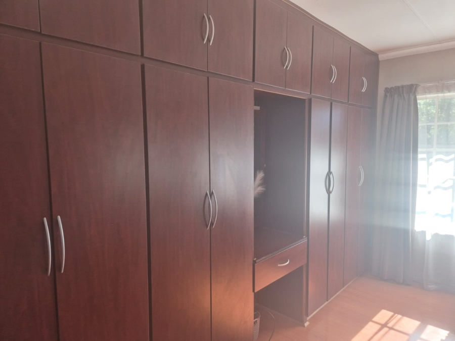 4 Bedroom Property for Sale in Fichardt Park Free State